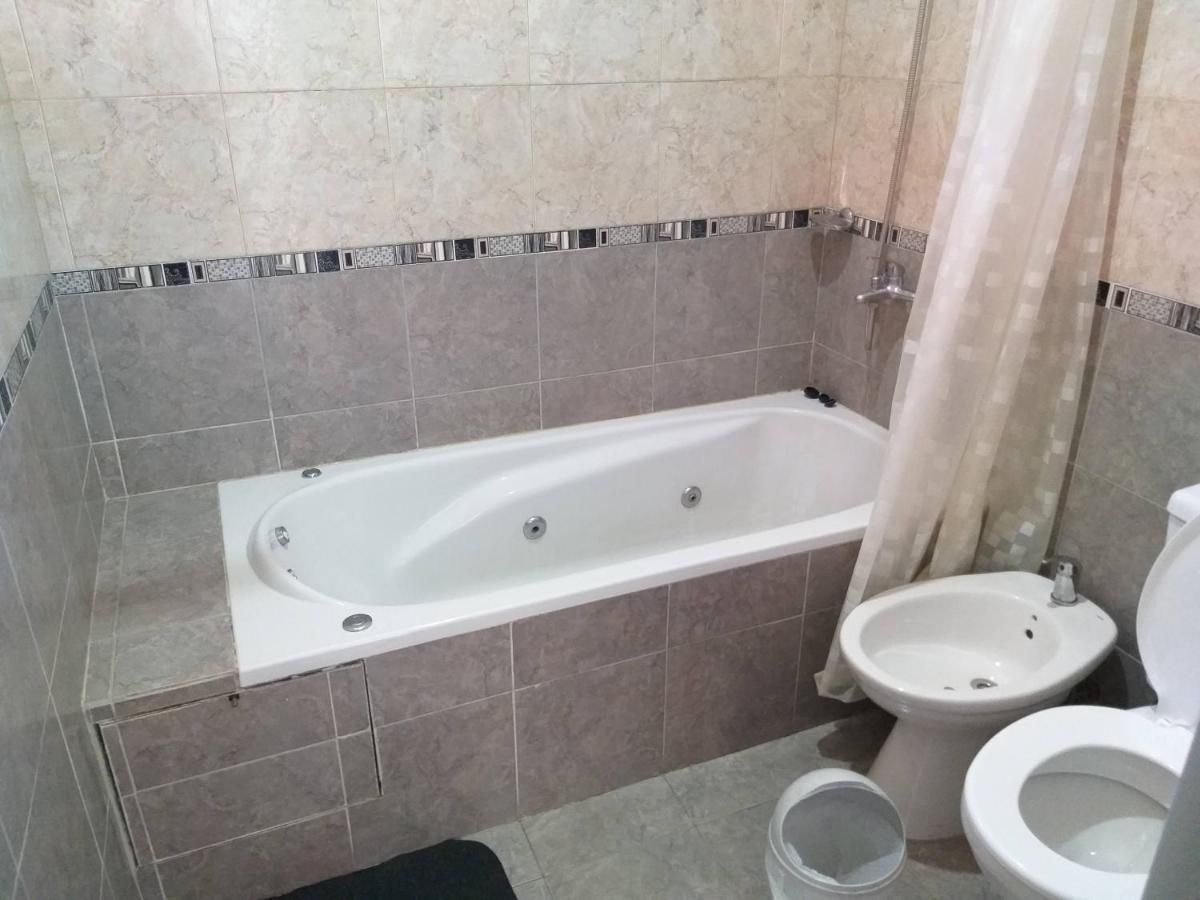 Casa Quinta En Tortuguitasヴィラ エクステリア 写真